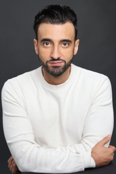 Retrato actoral de Fredi Abial realizado por Moi Fernández Acosta en 2026. Imagen perteneciente a su serie profesional publicada en frediabial.com.